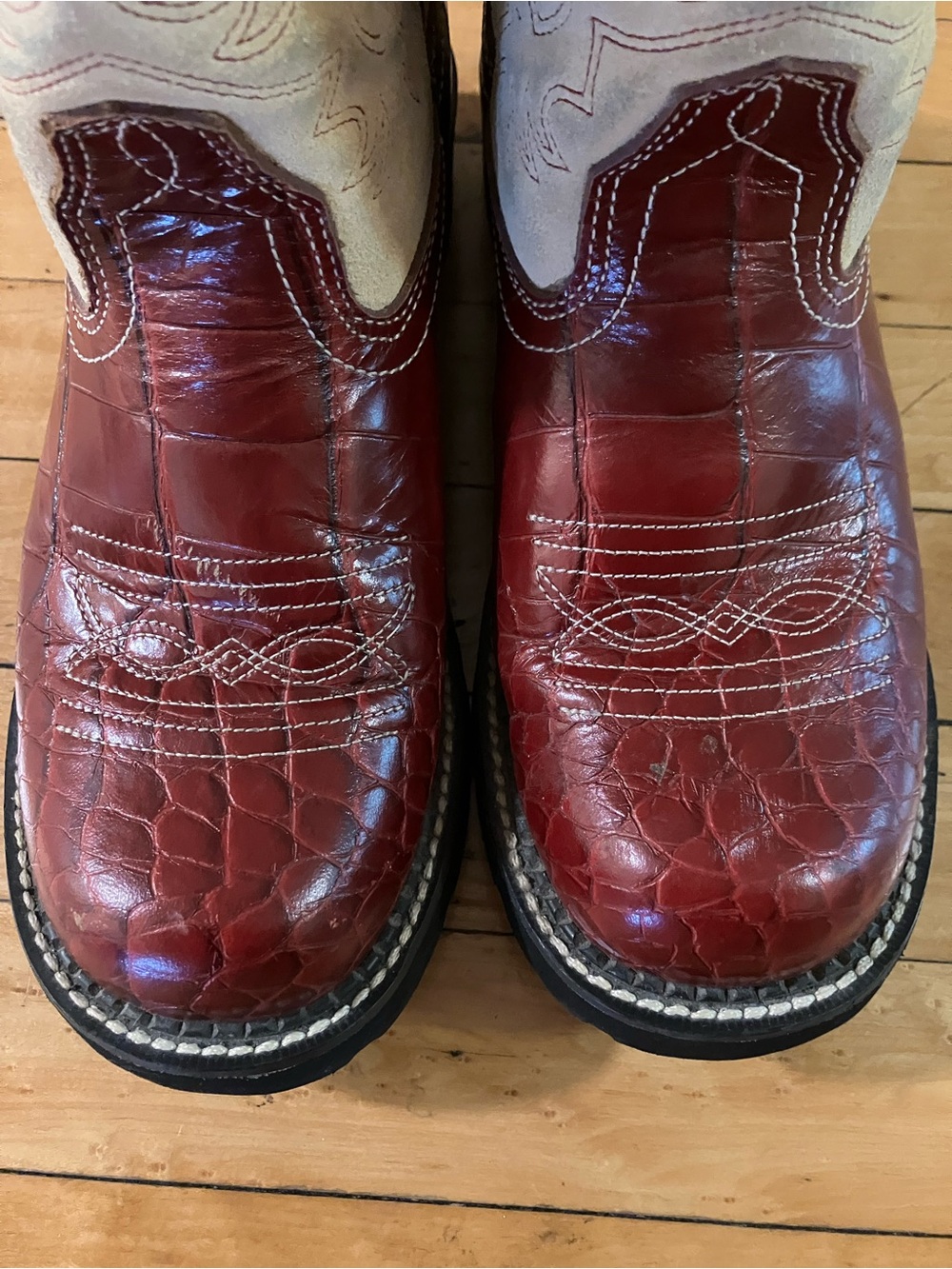 Ariat Fat Baby Cowgirl Boots in Red and Ivory Patent Leather Size 9B - Picture 6 of 12